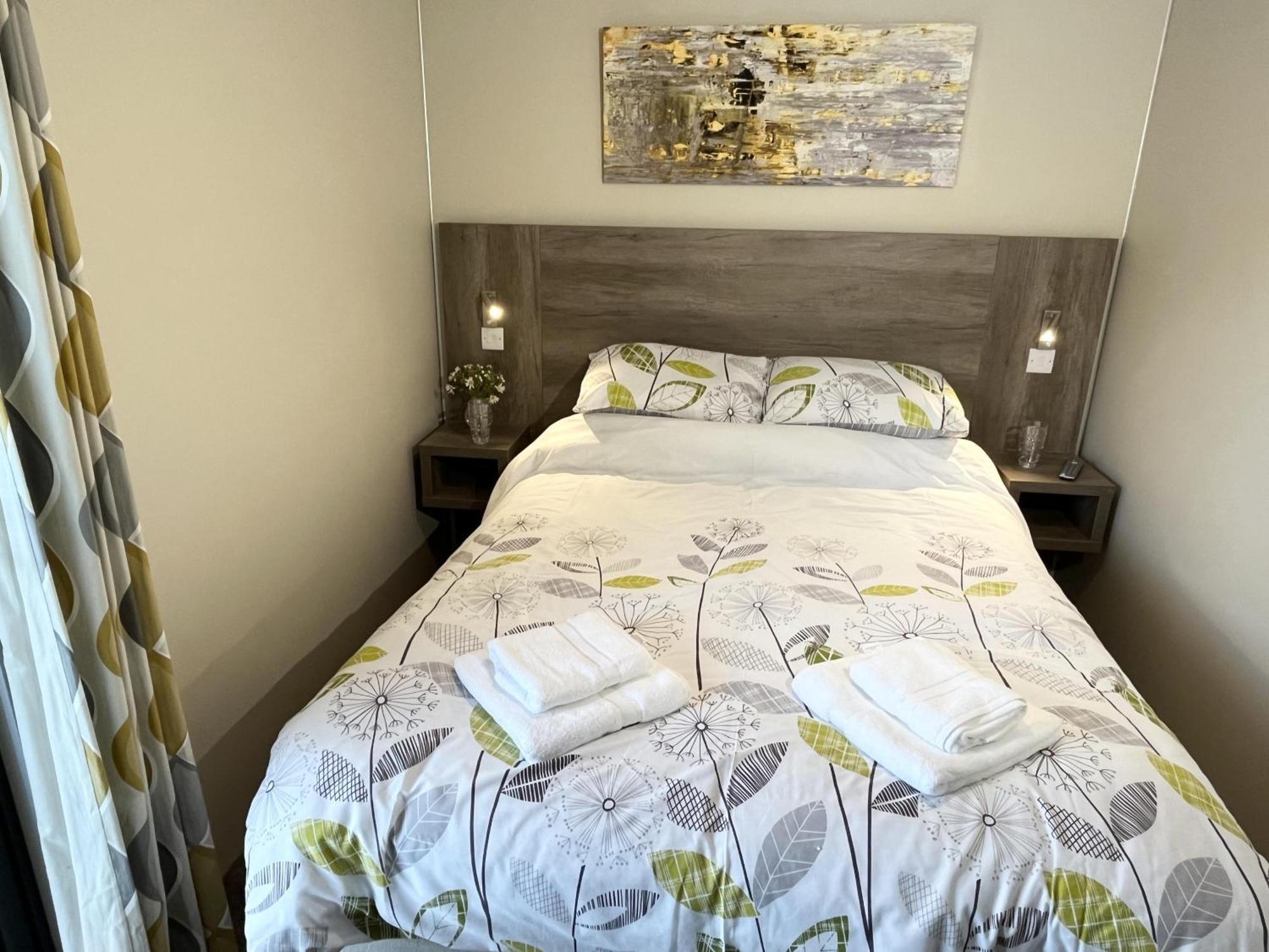 Rowan Boutique Lodge For Couples With A Dog York Exterior photo